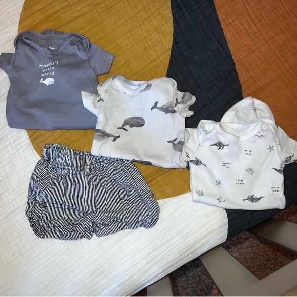 SOLD Baby Blues 0-3 Months Clothing - Picture 2 of 5